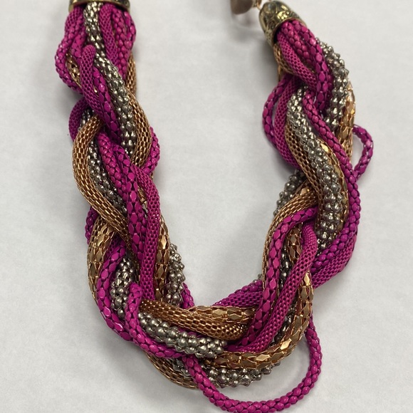 Statement necklace. - Picture 3 of 3